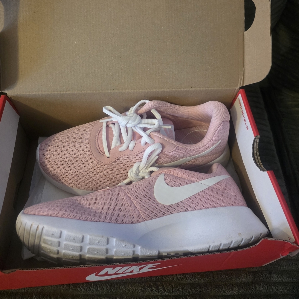 Nike Soft Pink and White Running Shoes